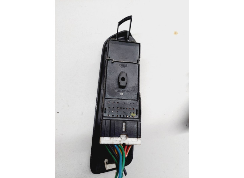 Блок управления стеклоподъемниками к Блок управления стеклоподъемниками к Nissan Primera undefined г. Primera