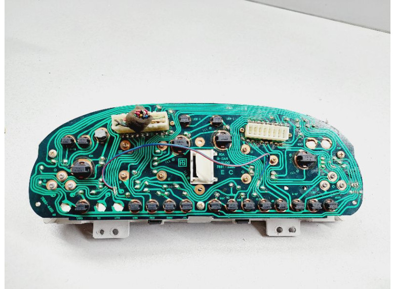 Щиток приборов (приборная панель) к Kia Clarus, 1997г.