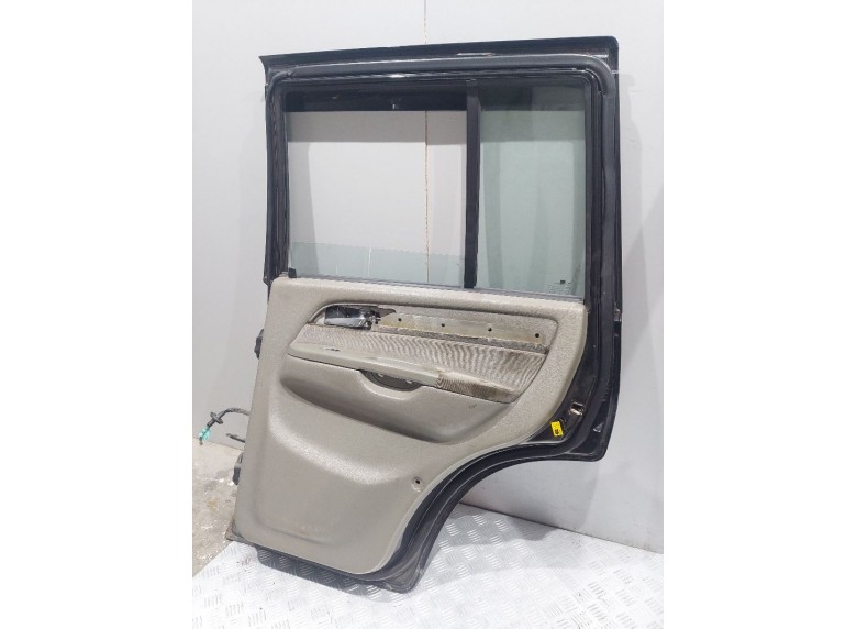 Стекло двери задней правой к SsangYong Musso