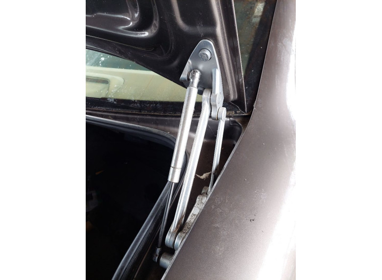 Петля крышки багажника к Volkswagen Phaeton, 2005г.