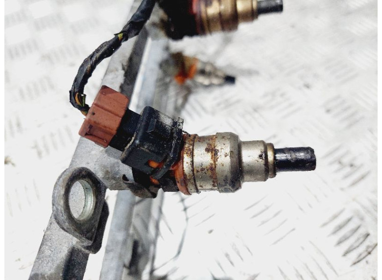 Форсунка к Chrysler Cirrus, 2000г.