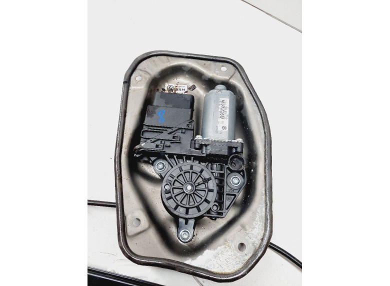 Стеклоподъемник электрический задний левый к Volkswagen Golf Plus, 2007г.