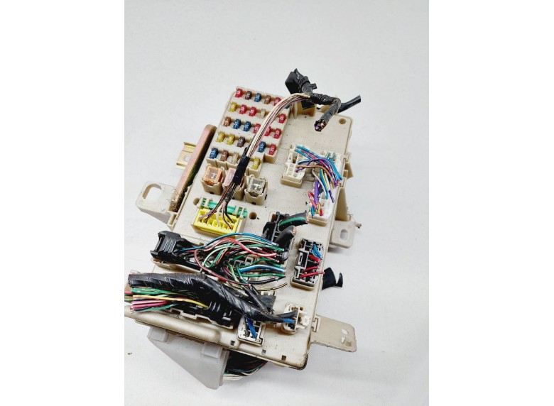 Блок предохранителей к Toyota Camry