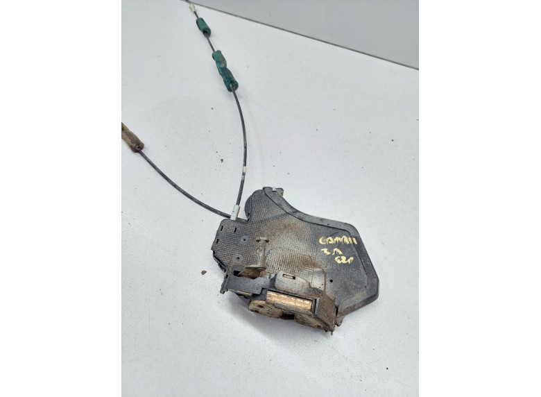 Замок двери задней левой к Toyota Camry