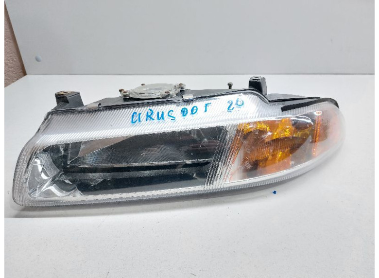 Фара левая к Chrysler Cirrus