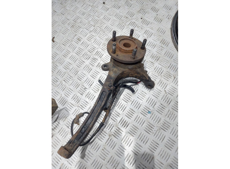 Ступица передняя правая к Hyundai XG, 2001г.