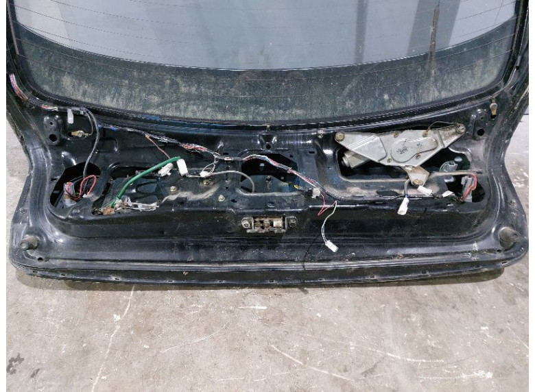 Крышка багажника (дверь 3-5) к Mazda 626, 1992г.