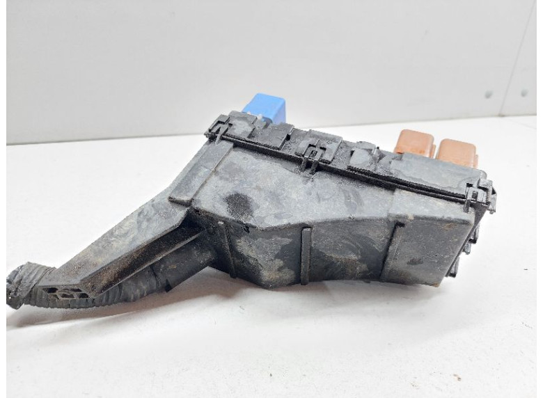 Блок предохранителей к Блок предохранителей к Nissan Maxima undefined г. Maxima