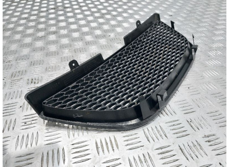Решетка радиатора к Seat Ibiza, 2010г.