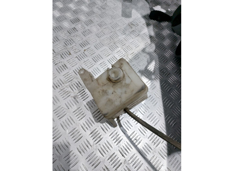 Бачок расширительный к Hyundai i20, 2008г.