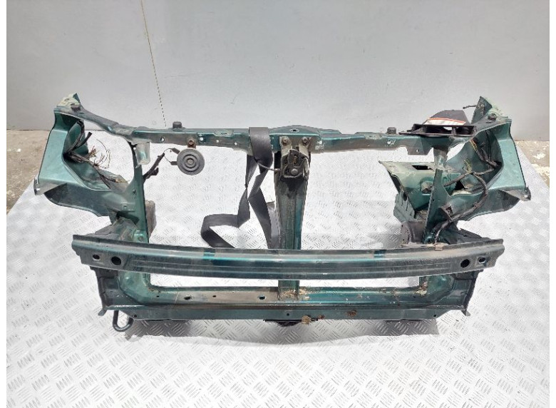Передняя панель крепления облицовки (телевизор) к Suzuki Ignis, 2005г.
