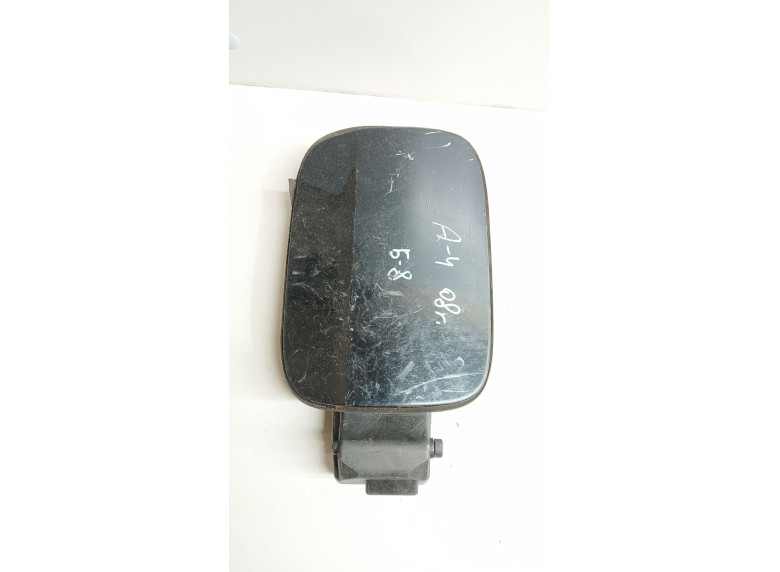 Лючок топливного бака к Audi A4, 2008г.