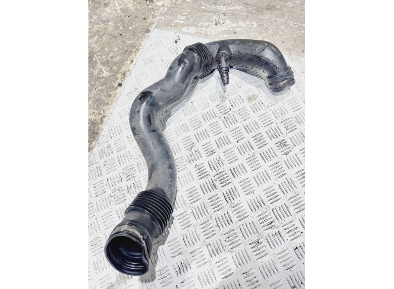 Патрубок турбины к Renault Master
