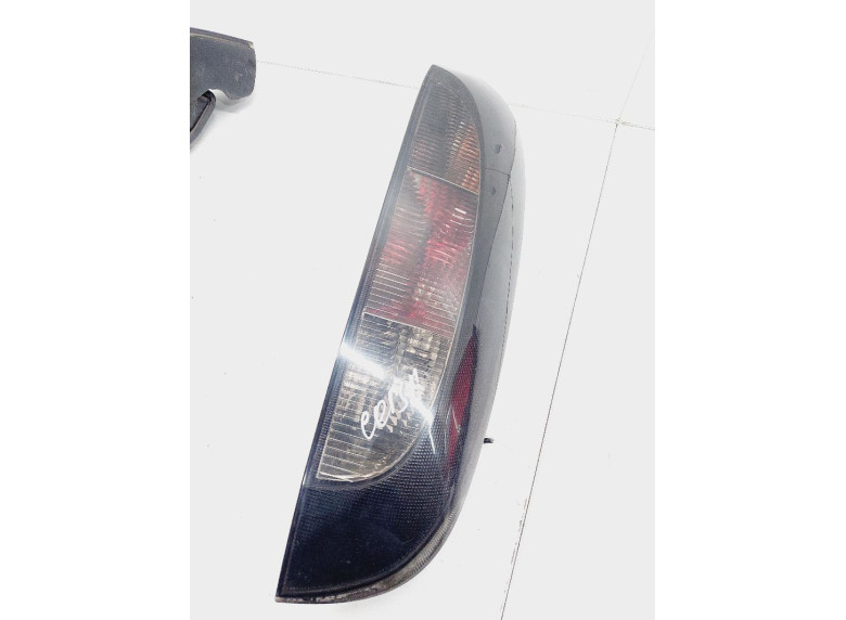 Фонарь задний правый к Opel Corsa, 2002г.
