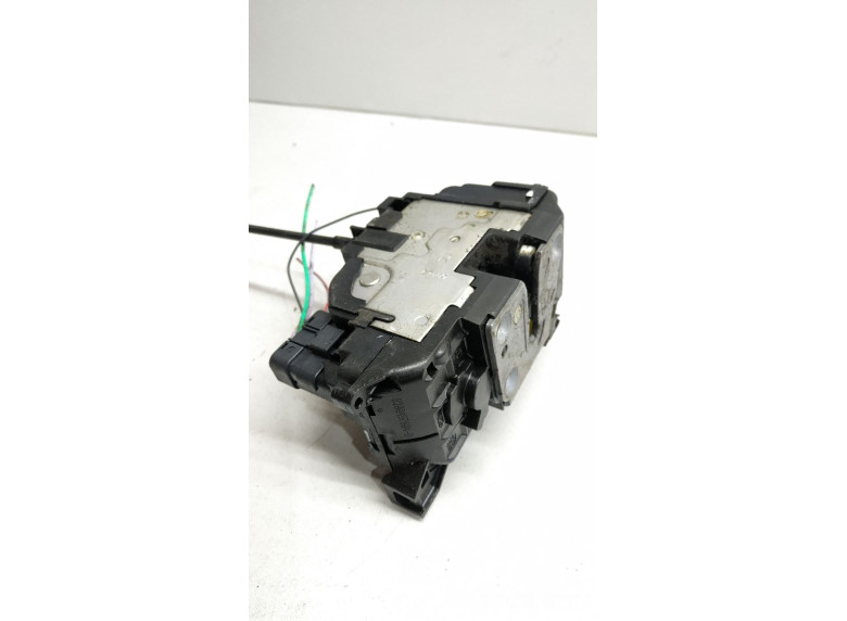 Замок двери передней правой к Renault Kangoo, 2008г.