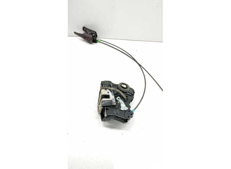 Замок двери передней левой к Toyota iQ, 2008г.