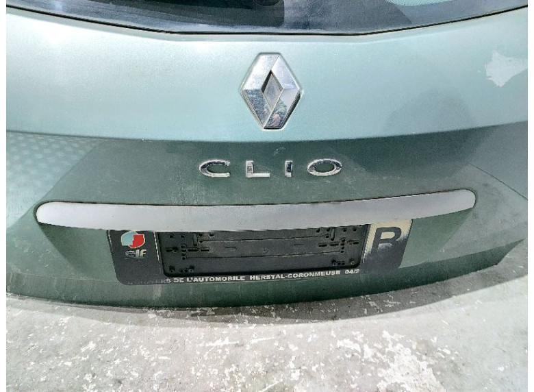 Накладка подсветки номера к Renault Clio, 2008г.