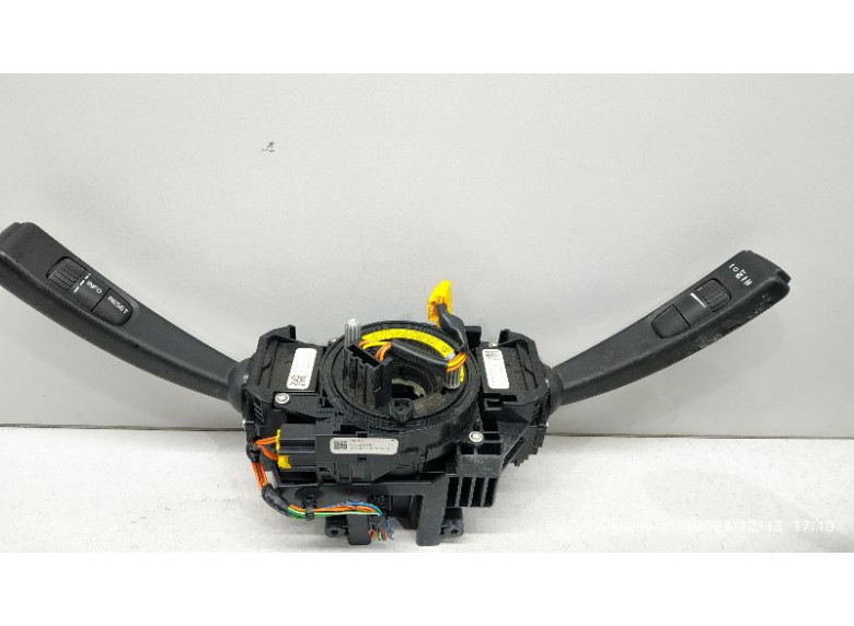 Переключатель подрулевой (стрекоза) к Volvo S60, 2010г.