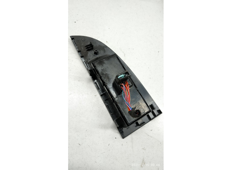 Блок управления стеклоподъемниками к Блок управления стеклоподъемниками к Seat Leon undefined г. Leon