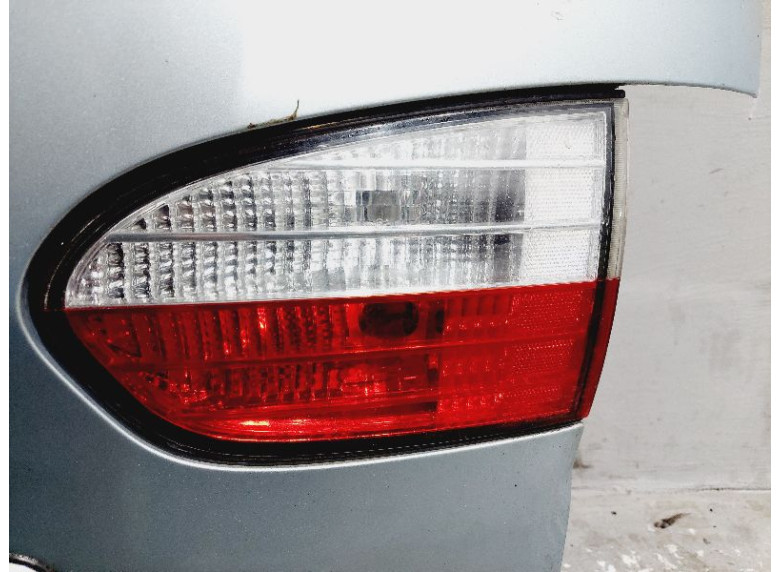 Фонарь крышки багажника правый к Hyundai H1, 1997г.