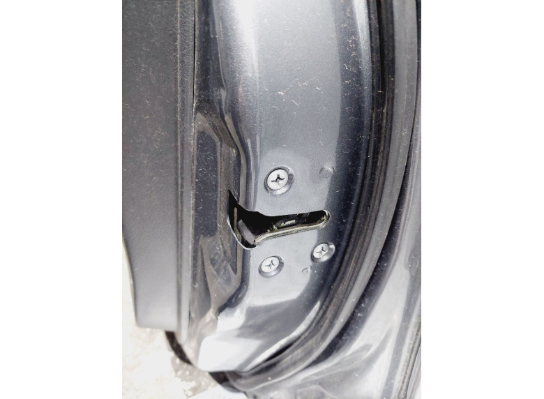 Замок двери передней правой к Nissan Note