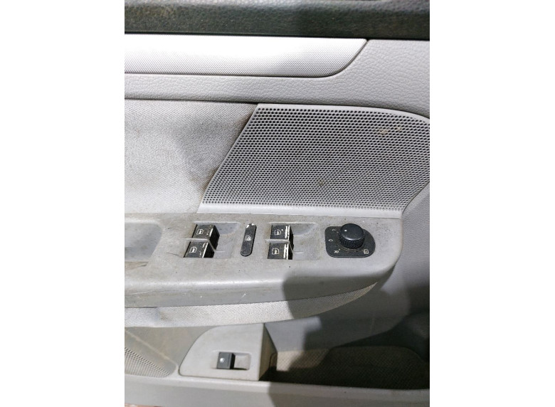 Блок управления стеклоподъемниками к Volkswagen Jetta, 2006г.