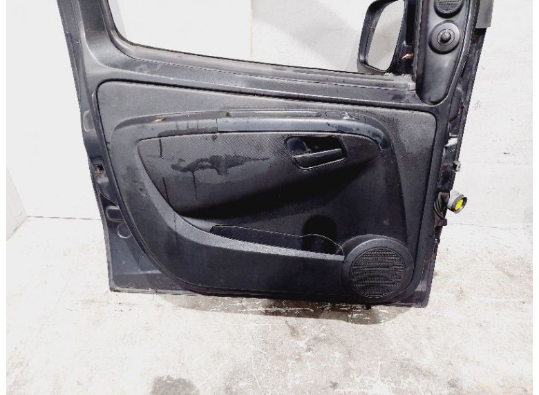 Обшивка двери передней левой (дверная карта) к Fiat Fiorino