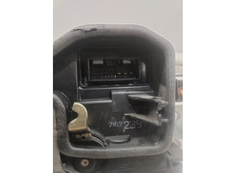 Замок двери задней левой к BMW 7 E65/E66, 2007г.