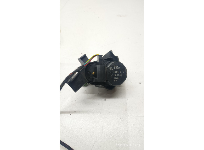 Моторчик заслонки печки к BMW 7 E65/E66, 2007г.