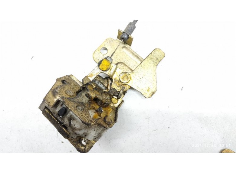 Замок двери сдвижной к Nissan Serena