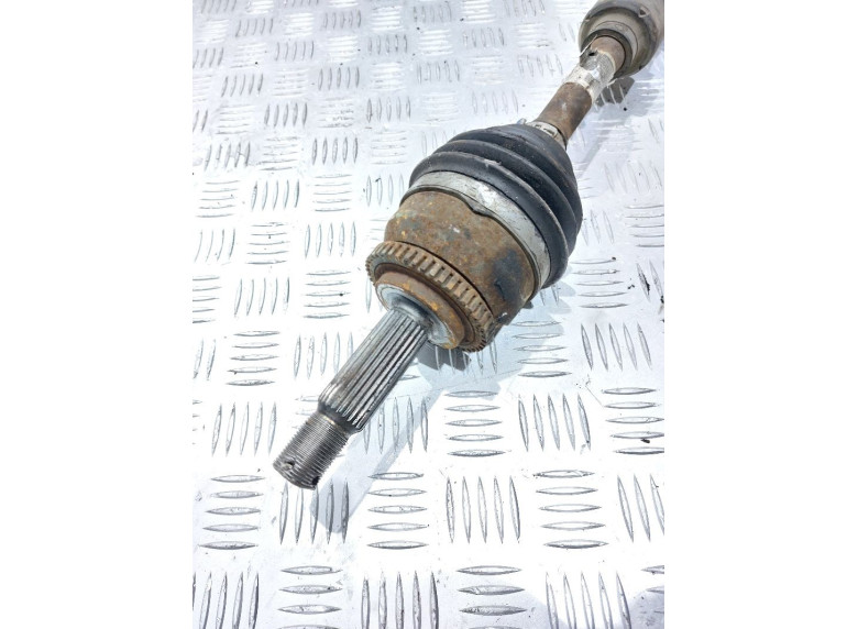 Полуось передняя левая (приводной вал, ШРУС) к Hyundai i20, 2008г.