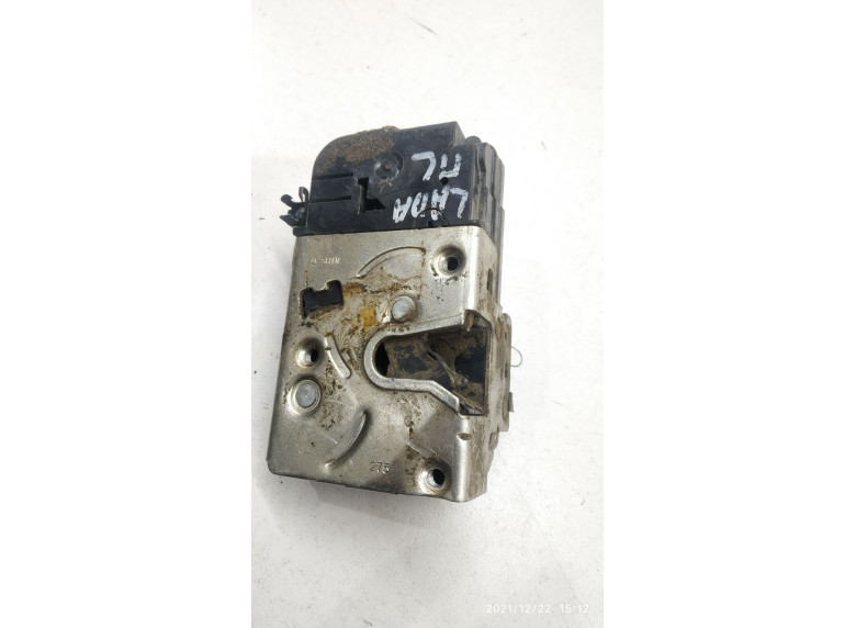 Замок двери передней левой к Lada Granta