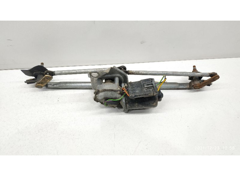 Механизм стеклоочистителя (трапеция дворников) к Opel Tigra, 1996г.