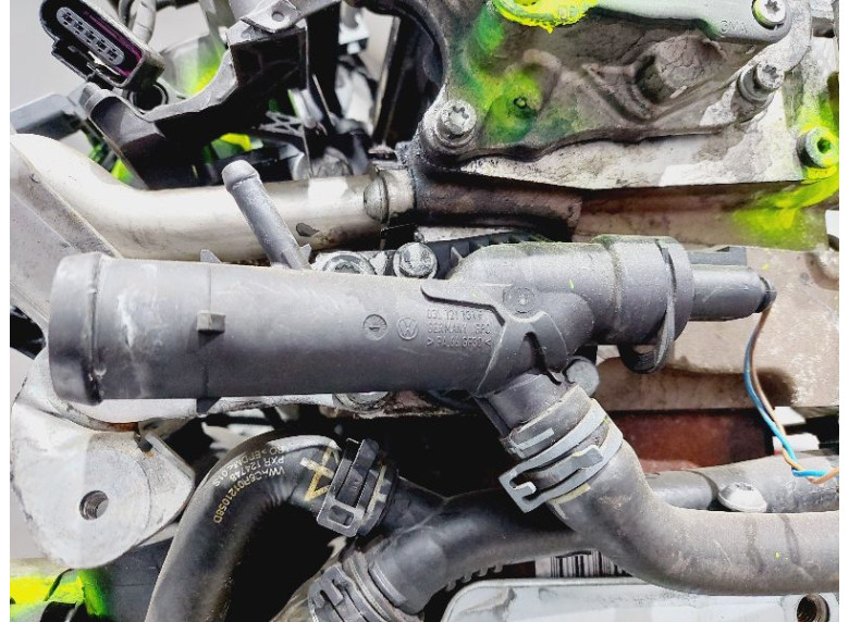 Фланец (тройник) системы охлаждения к Volkswagen Polo, 2010г.