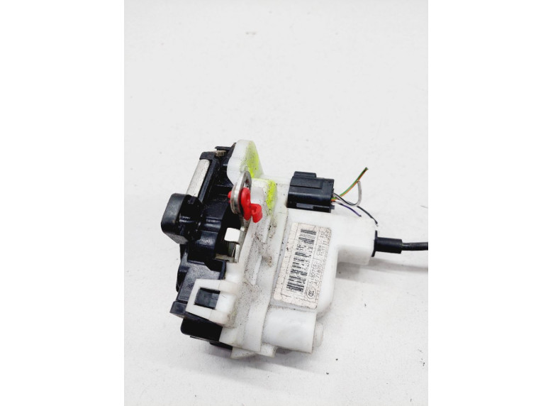 Замок двери передней правой к Fiat 500, 2009г.