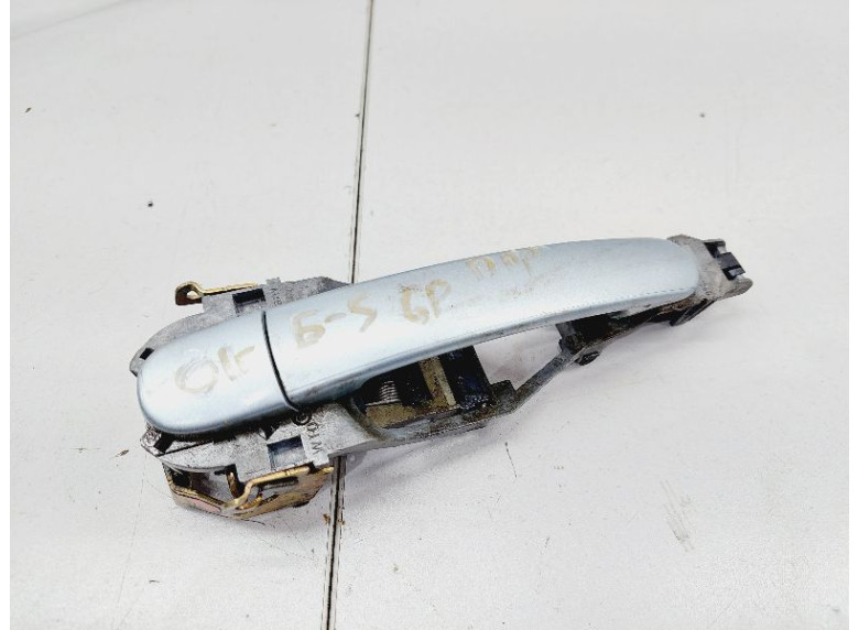Ручка наружная передняя правая к Volkswagen Passat, 2002г.