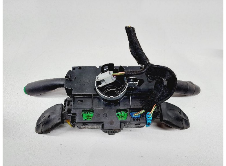 Переключатель подрулевой (стрекоза) к Переключатель подрулевой (стрекоза) к Peugeot 308 undefined г. 308