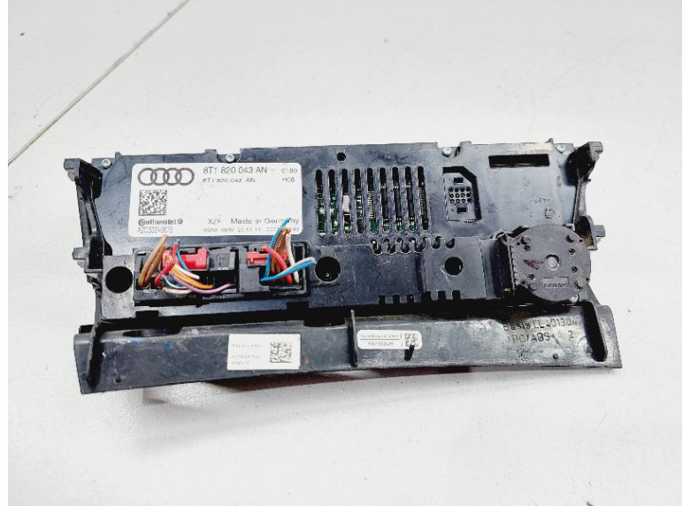 Блок управления печки/климат-контроля к Audi A4, 2011г.