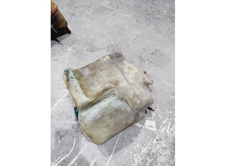 Бачок омывателя к Бачок омывателя к Land-Rover Discovery undefined г. Discovery