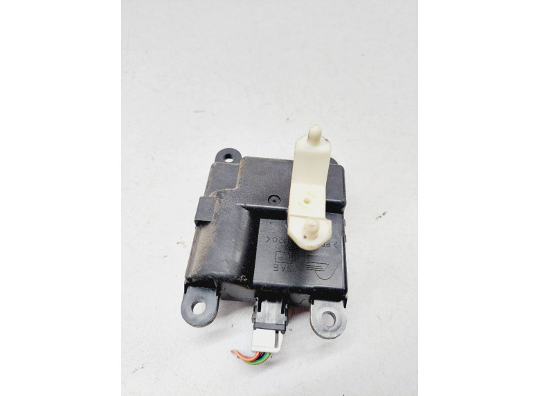 Моторчик заслонки печки к Моторчик заслонки печки к Nissan Almera undefined г. Almera