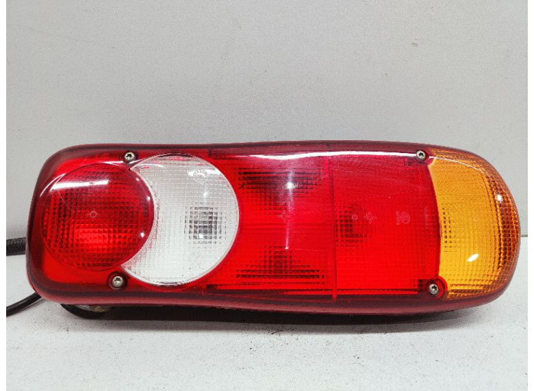 Фонарь задний правый к Renault Midlum, 2004г.