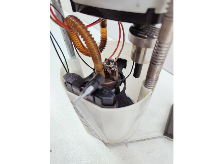 Насос топливный к Fiat 500, 2011г.