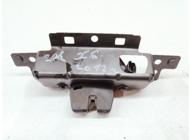 Замок багажника к Peugeot 208, 2012г.