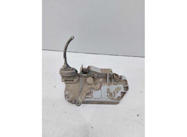 Замок двери задней правой к Peugeot 406, 1998г.