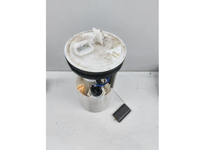 Насос топливный к Mazda Xedos 9