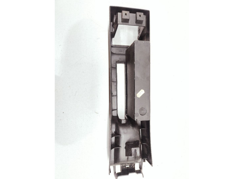 Консоль салона (кулисная часть) к Volkswagen Passat, 1991г.