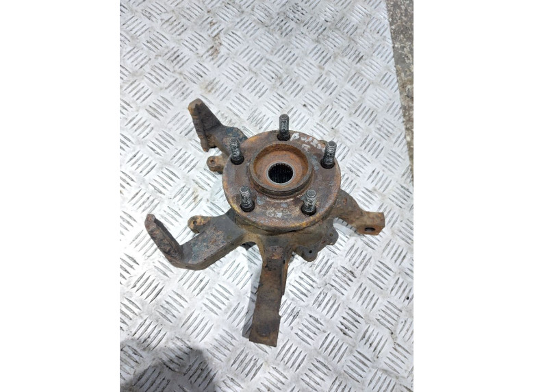 Ступица передняя правая к Dodge Caravan