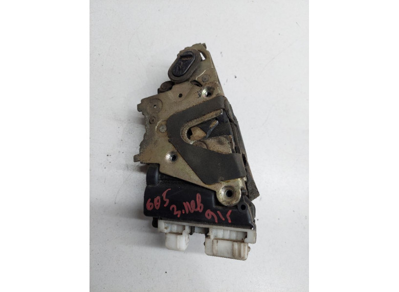 Замок двери задней левой к Peugeot 605, 1994г.