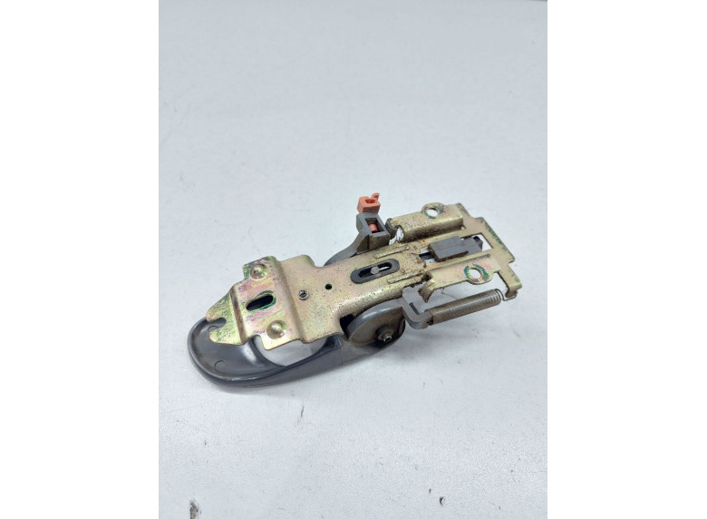 Ручка наружная задняя правая к Kia Shuma, 1999г.