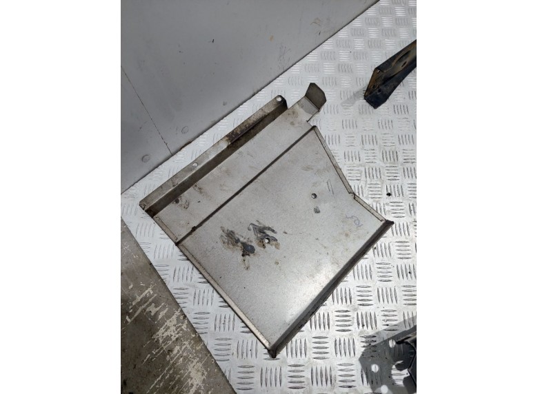 Крепление автономного отопителя к DAF XF